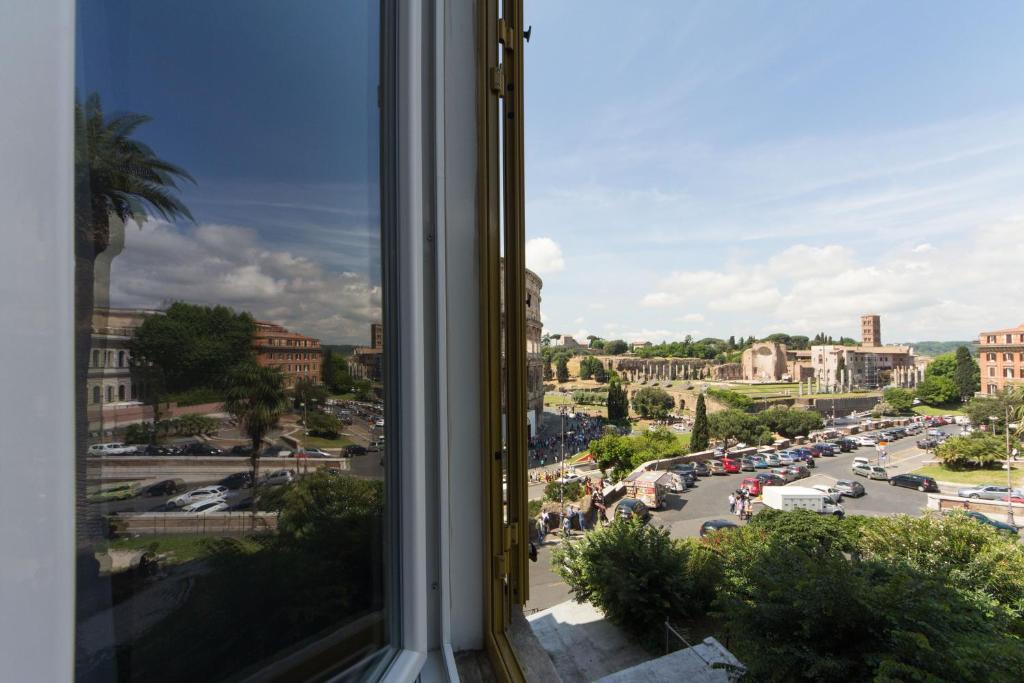 B&B Colosseo Panoramic Rooms Рим Екстер'єр фото