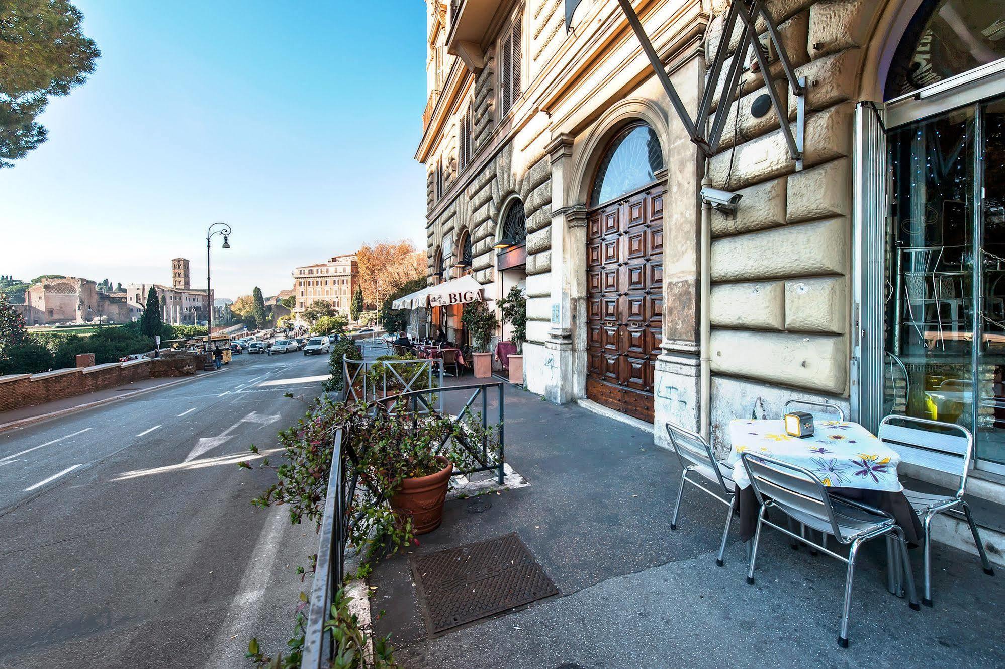 B&B Colosseo Panoramic Rooms Рим Екстер'єр фото