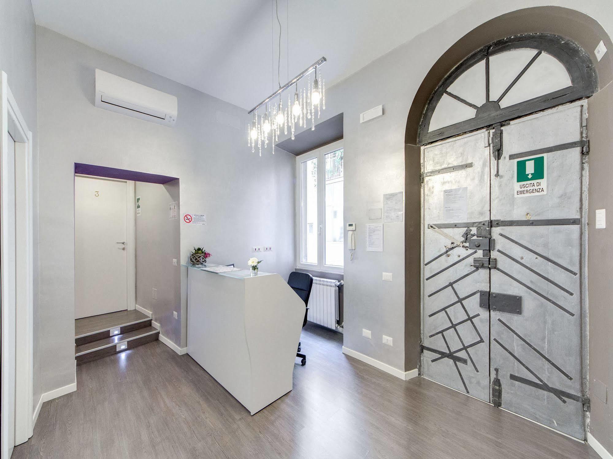 B&B Colosseo Panoramic Rooms Рим Екстер'єр фото