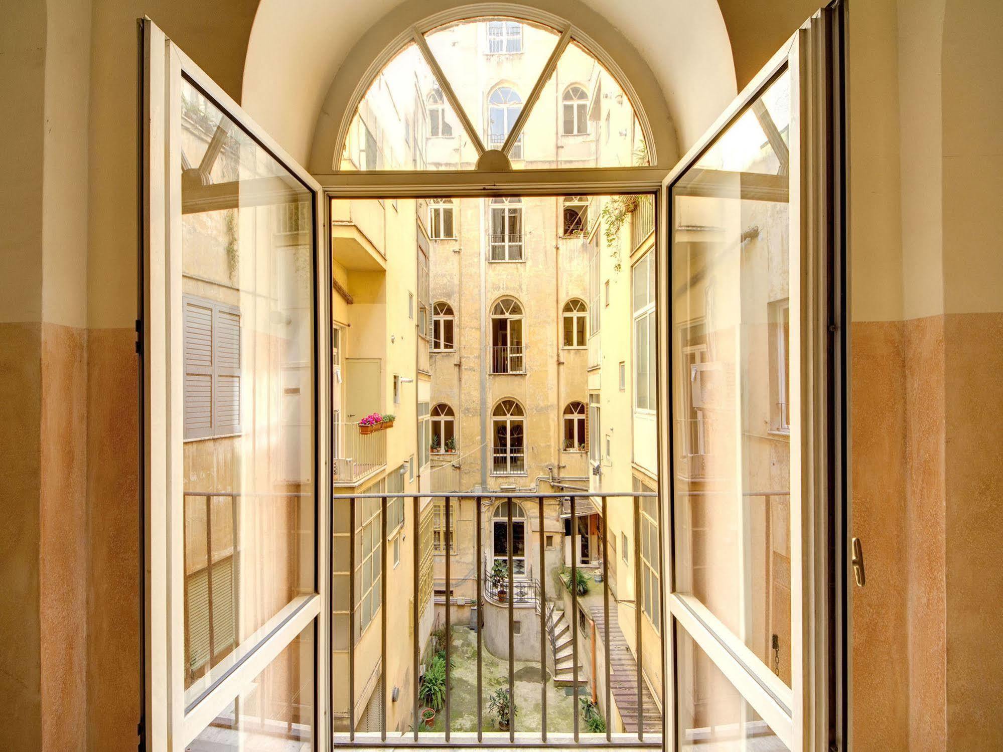 B&B Colosseo Panoramic Rooms Рим Екстер'єр фото